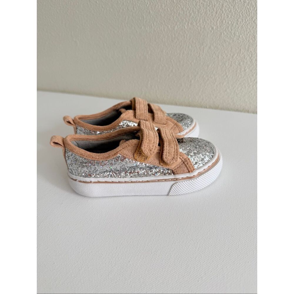 Wonder Nation Toddler Girls Glitter Two Strap Skate Sneakers size 7